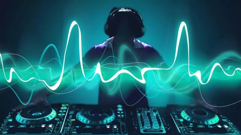 Muzyka elektroniczna: zrozumienie definicji, historii i różnorodności gatunków