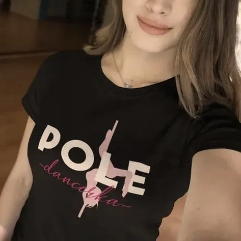 Zarobki w pole dance: ile naprawdę można zarobić jako instruktorka i performerka?